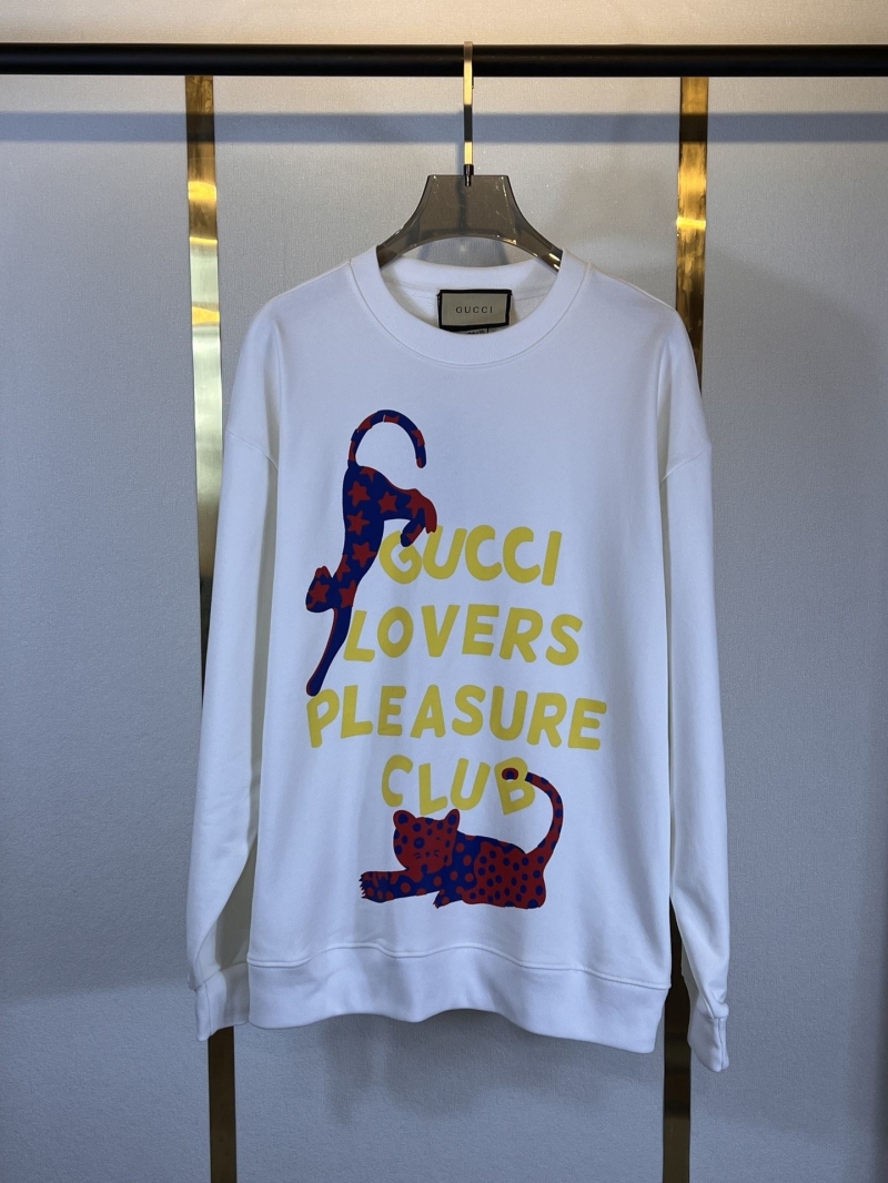 G*u*i hoodies